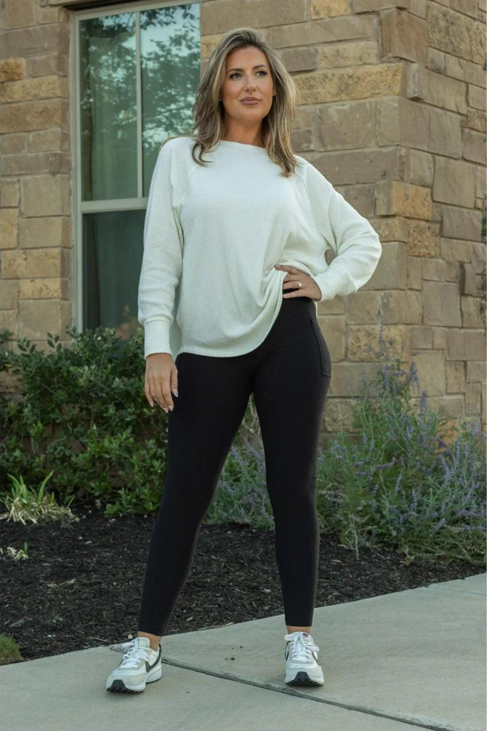 Fleece Leggings with Pockets - Black