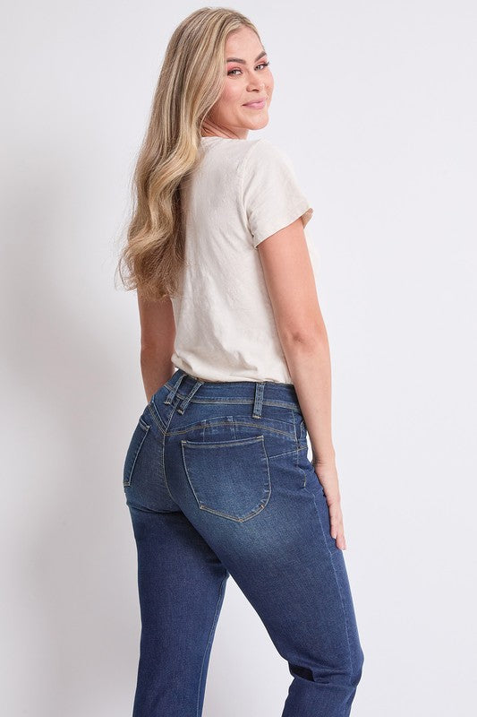 WannaBettaButt Curve Confidence Straight Leg