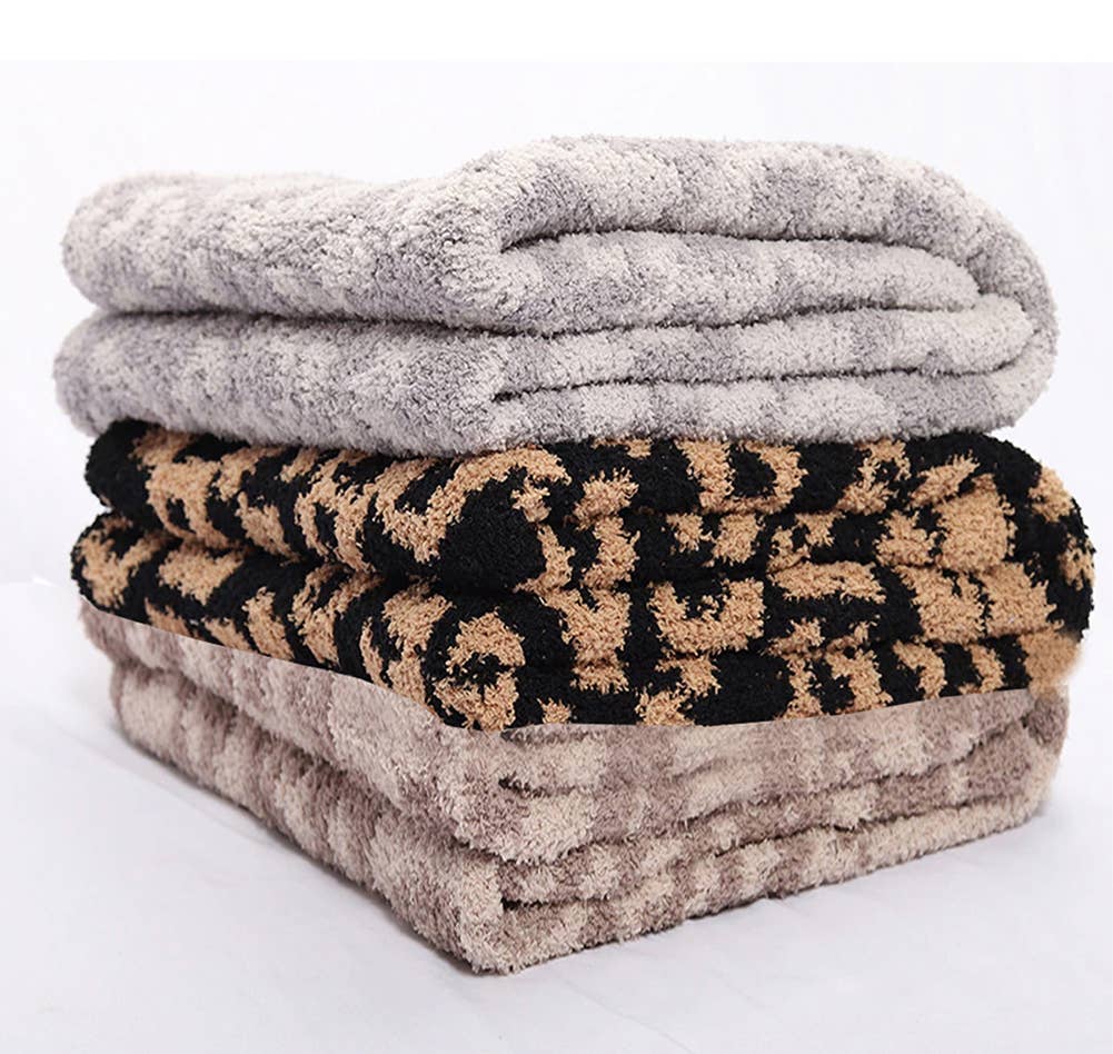 Leopard Pattern Ultra-Soft 50x60 Inch Throw Blanket - Beige
