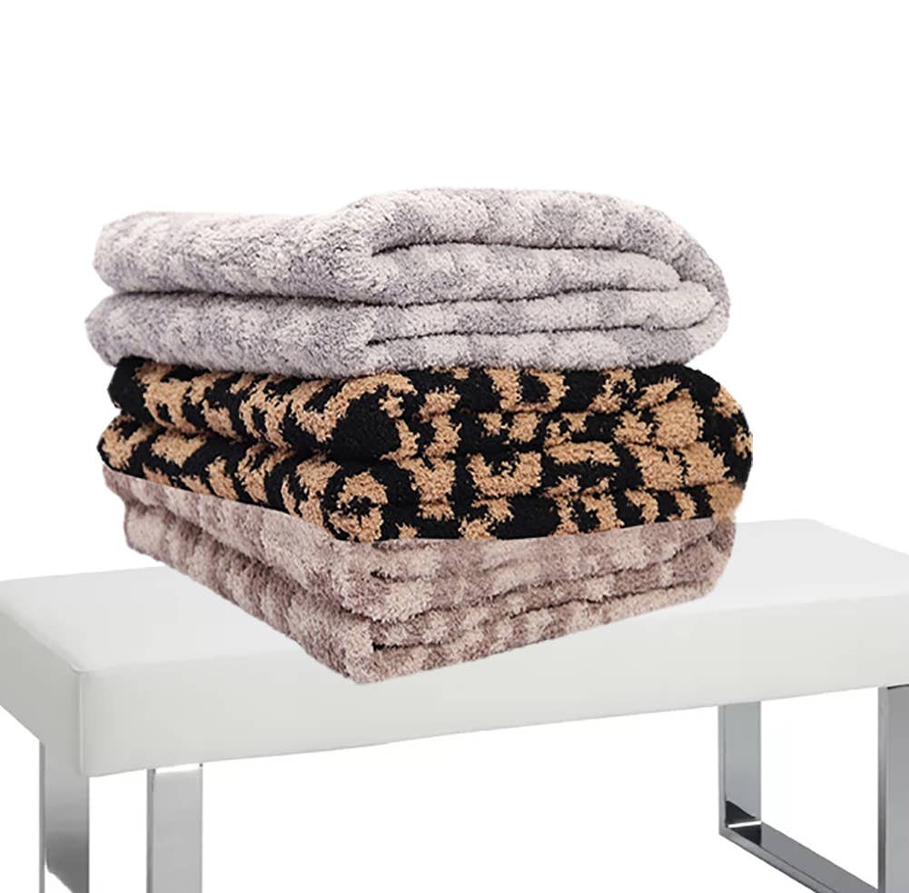 Leopard Pattern Ultra-Soft 50x60 Inch Throw Blanket - Beige