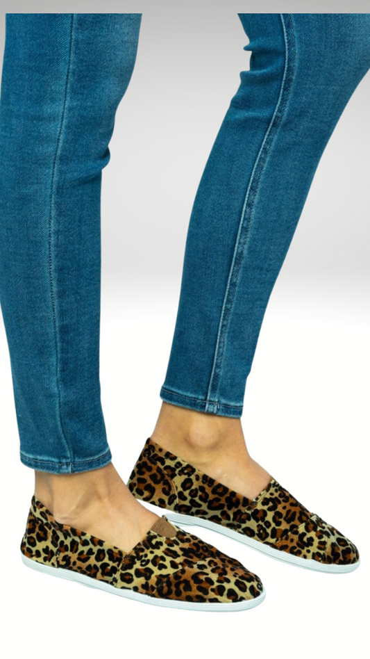 Forever Link Leopard Canvas Slip-On
